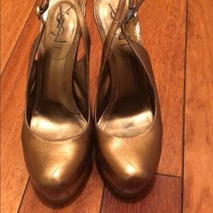 YSL  Yves Saint Laurent tribute platform pump